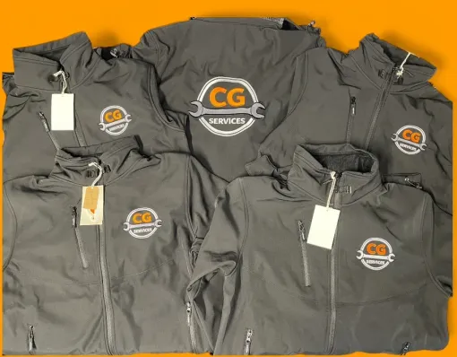 Réalisation de vestes softshell brodées pour CG Service, près de Bourg-en-Bresse, Print France