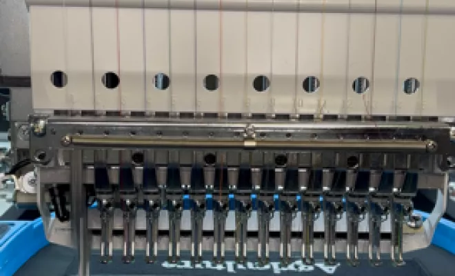 Réalisation de broderie sur veste Softshell pour Renault Agriculture, Bourg-en-Bresse, Print France