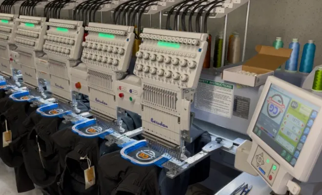 Réalisation de vestes softshell brodées pour CG Service, près de Bourg-en-Bresse, Print France